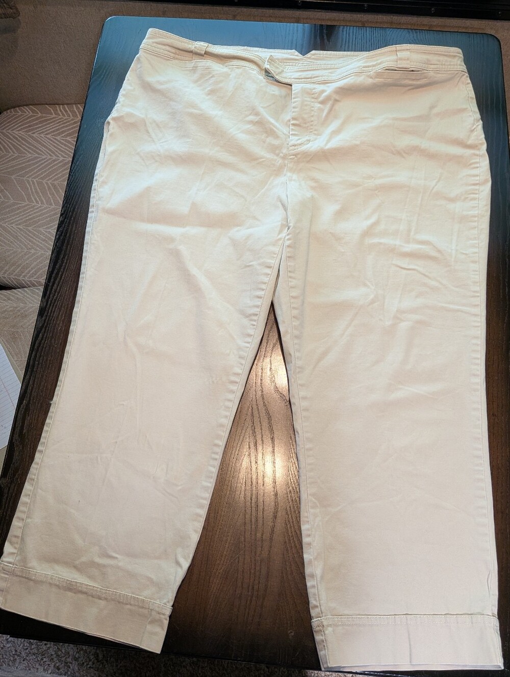 CJ BANKS Cream Khaki Capris Pant Spring Summer Size 18 W.